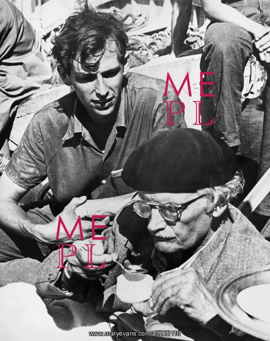 : August Piccard (1884-1962), drinks tea after ? : August Piccard (1884-1962), drinks tea after ?