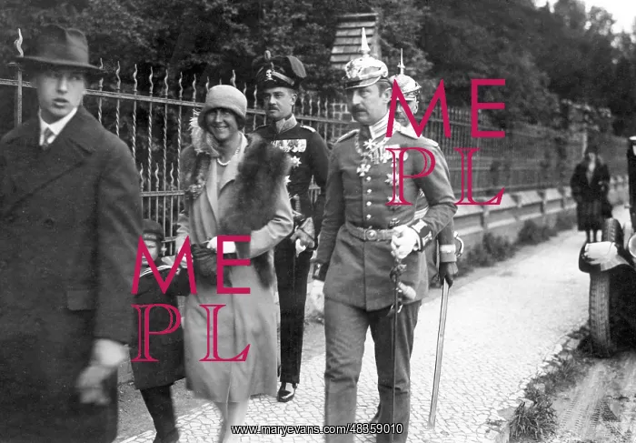 : August Wilhelm, Eitel Friedrich and the family : August Wilhelm, Eitel Friedrich and the family
