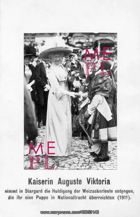 : Augusta Victoria during a visit to Stargard, 1911 : Augusta Victoria during a visit to Stargard, 1911