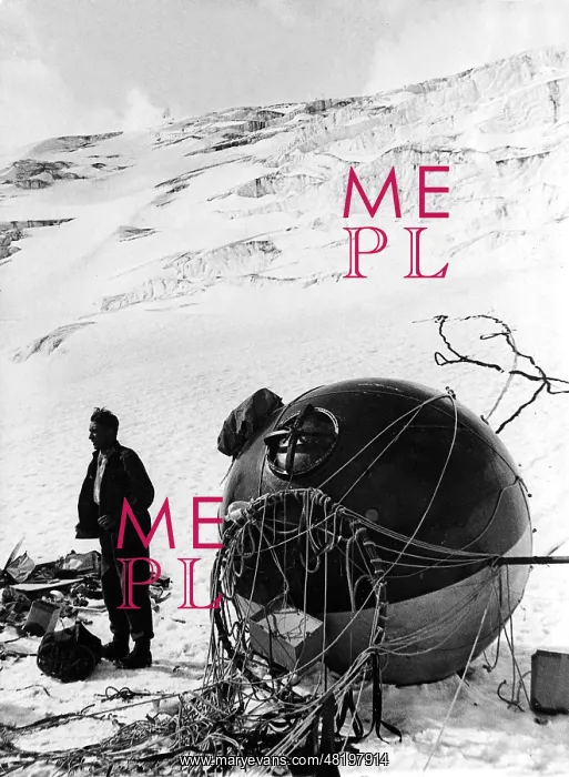 : Auguste Piccard next to his balloon, 1931 : Auguste Piccard next to his balloon, 1931