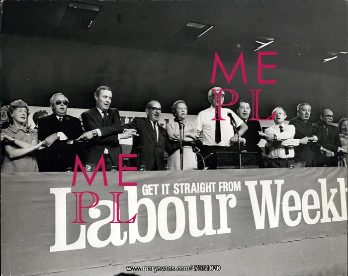 : Auld Lang Syne closing Labour Party conference, Brighton : Auld Lang Syne closing Labour Party conference, Brighton