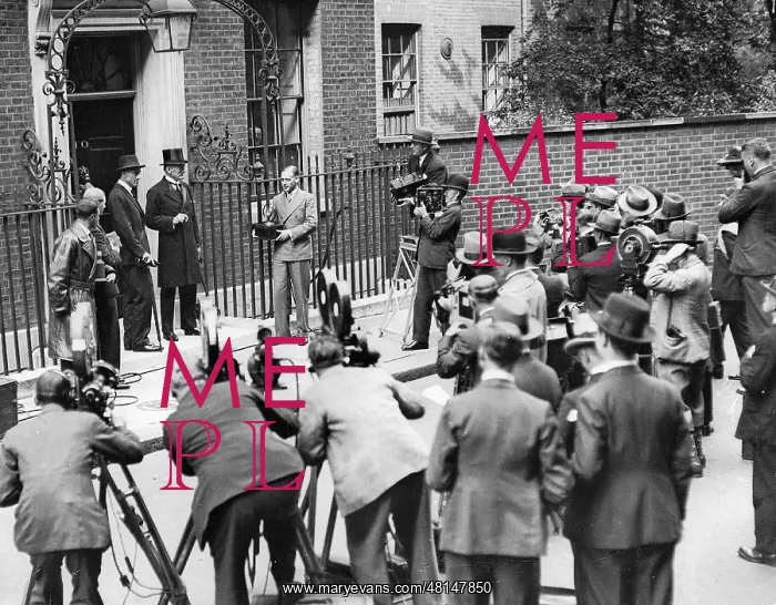 : Austen Chamberlain holds a press conference, 1931 : Austen Chamberlain holds a press conference, 1931