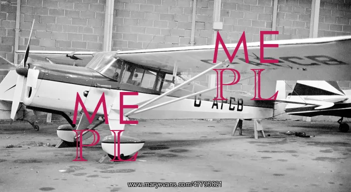 : Auster J-5Q Alpine G-APCB : Auster J-5Q Alpine G-APCB