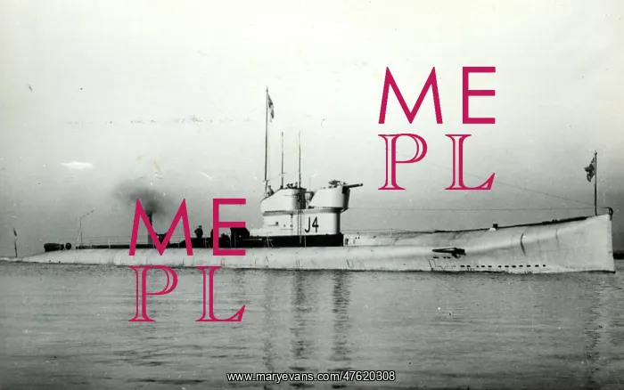 : Australian submarine HMAS J4 : Australian submarine HMAS J4