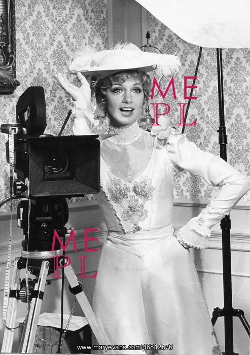 : Austrian actress Erika Pluhar 1975 : Austrian actress Erika Pluhar 1975