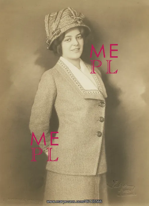 : Austrian actress Iphigenie Buchmann later : Austrian actress Iphigenie Buchmann later