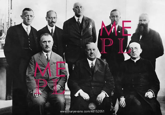 : The Austrian cabinet under Carl Vaugoin, 1930 : The Austrian cabinet under Carl Vaugoin, 1930