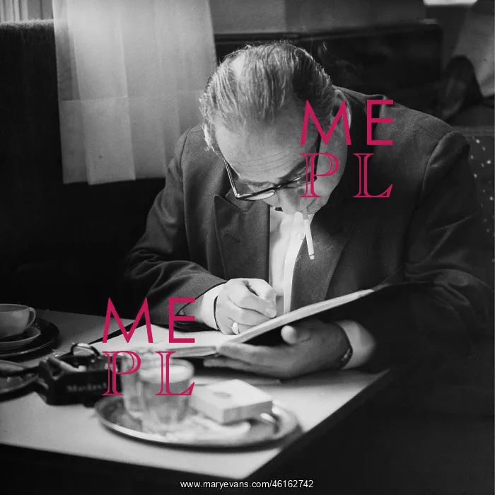: Austrian critic and writer Hans Weigel in a coffeehouse : Austrian critic and writer Hans Weigel in a coffeehouse