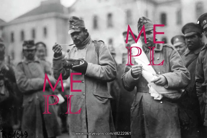 : Austrian POWs in Russia during WW I : Austrian POWs in Russia during WW I