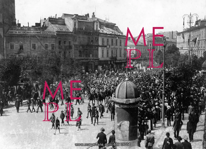 : Austrian Troops in Lviv, 1915 : Austrian Troops in Lviv, 1915