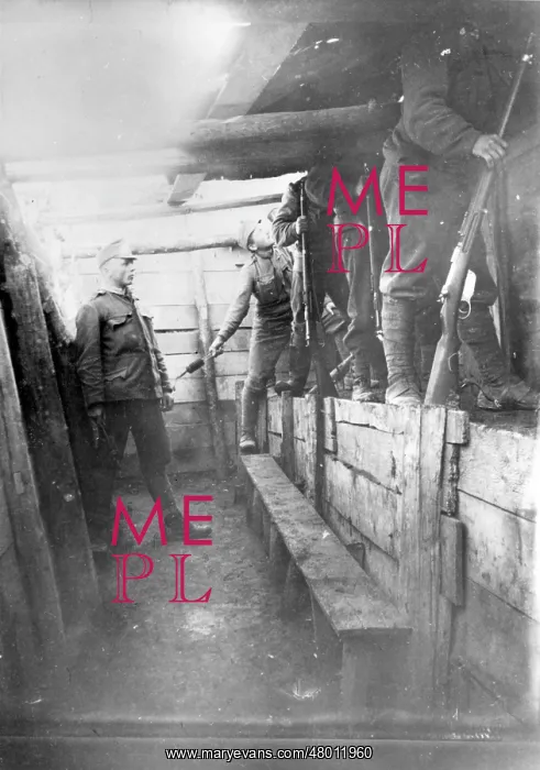 : Austrian troops in trench, Eastern Front, WW1 : Austrian troops in trench, Eastern Front, WW1