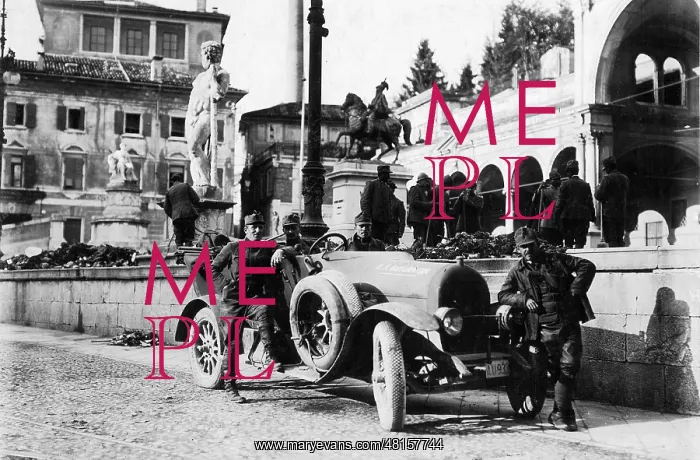 : Austrian troops in Udine, 1918 : Austrian troops in Udine, 1918