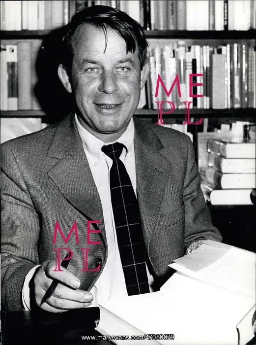  : Author - Book Reviewers - Columnist - Editors