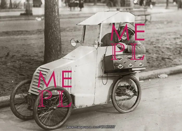 : Automobile, 1927 : Automobile, 1927