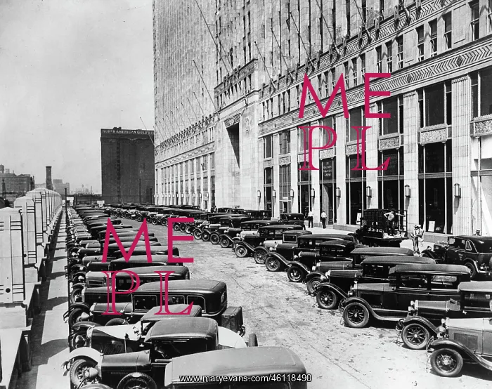 : Automobiles in front of the wholesale : Automobiles in front of the wholesale