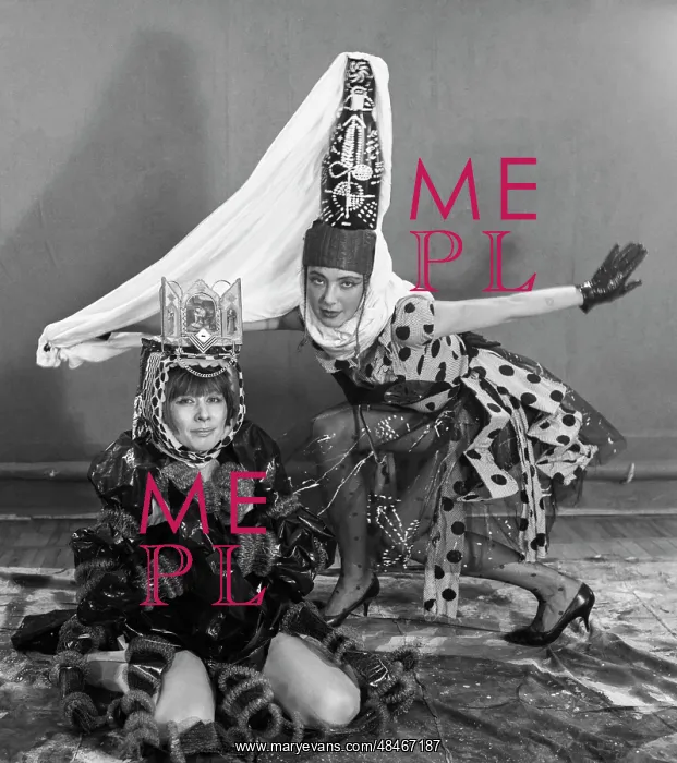 : Avant-garde costume : Avant-garde costume