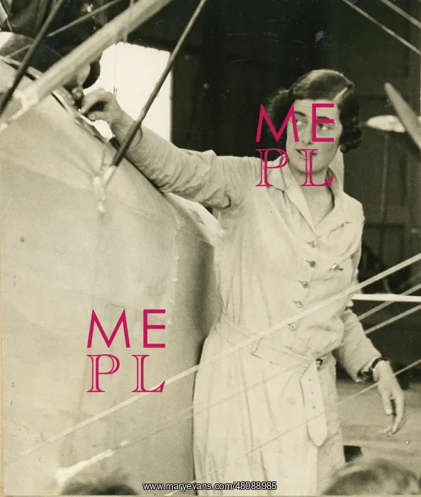 : Aviatrix, Miss E.W.E. (Winifred) Spooner, 1900-1933 : Aviatrix, Miss E.W.E. (Winifred) Spooner, 1900-1933