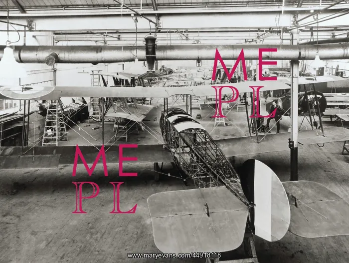: Avro 504. Royal Airforce Avro 504S under Construction at the Humber Works : Avro 504. Royal Airforce Avro 504S under Construction at the Humber Works
