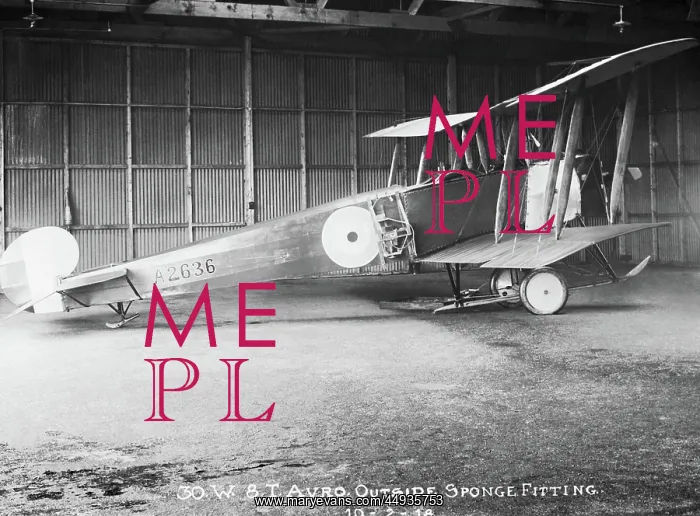 : Avro 504A with Vertical Fuselage-Mounted Camera 30W8T Outside Sponge Fitting : Avro 504A with Vertical Fuselage-Mounted Camera 30W8T Outside Sponge Fitting