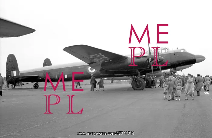 : Avro 694 Lincoln B.2 RF533 : Avro 694 Lincoln B.2 RF533
