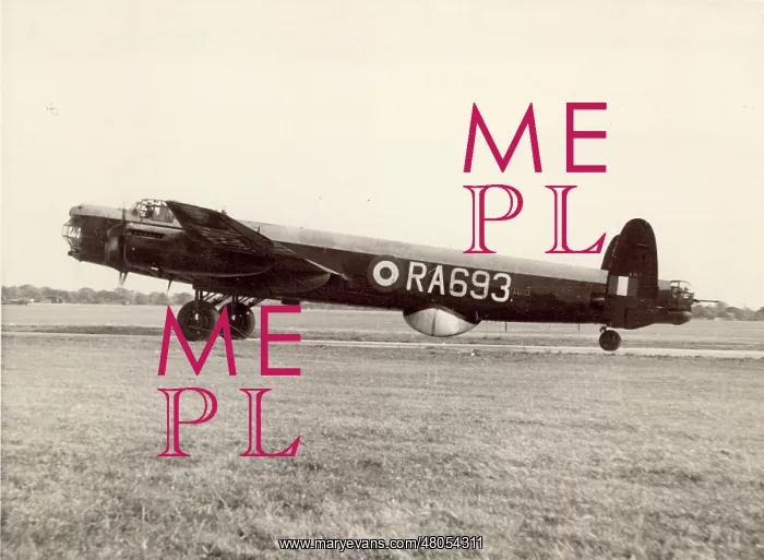 : Avro Lincoln B2 RA693 at Tangmere : Avro Lincoln B2 RA693 at Tangmere