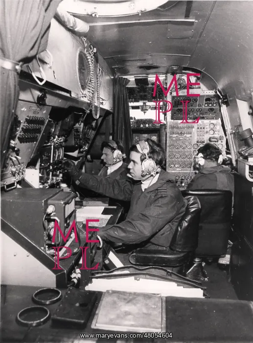 : Avro Shackleton AEW2 crew stations : Avro Shackleton AEW2 crew stations