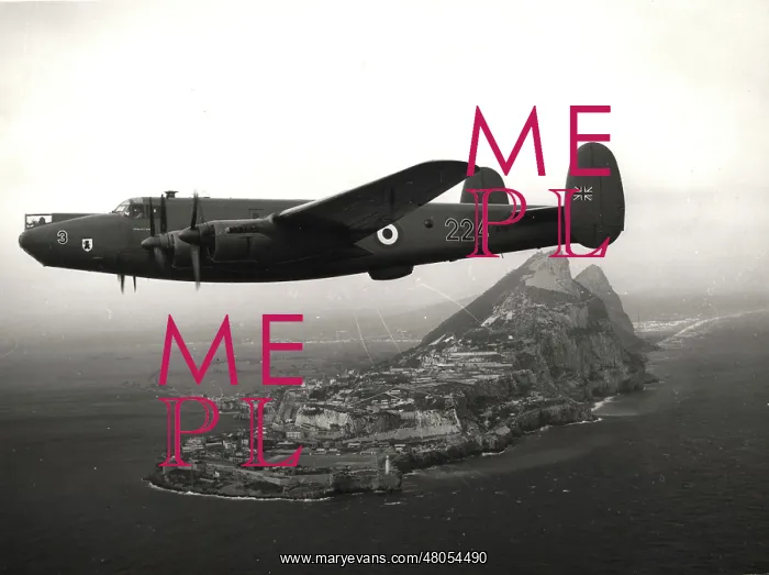 : Avro Shackleton MR2 WL751 overflying the Rock of Gibraltar : Avro Shackleton MR2 WL751 overflying the Rock of Gibraltar