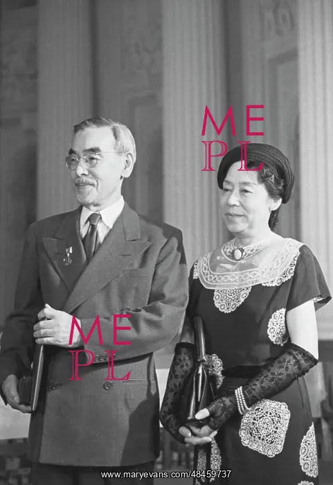 : Awarding to Ikuo Oyama : Awarding to Ikuo Oyama