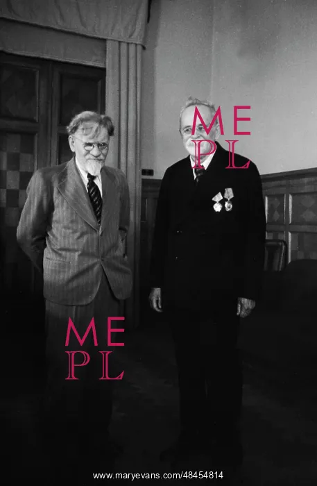 : Awarding to Nikolai Morozov : Awarding to Nikolai Morozov