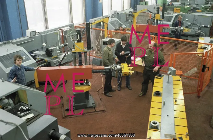 : AZLK automobile plant, 1986 : AZLK automobile plant, 1986