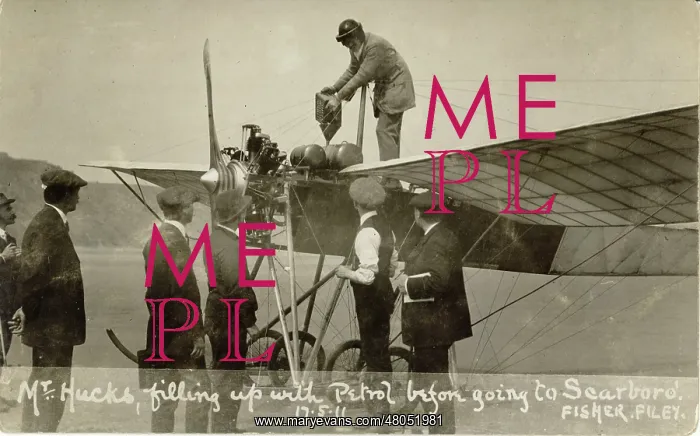 : B C Hucks fuelling the Mercury I : B C Hucks fuelling the Mercury I