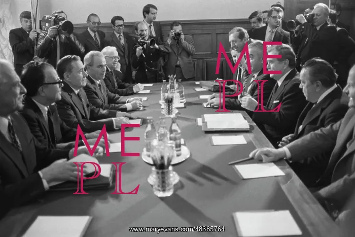 : B. Chnoupek visiting USSR : B. Chnoupek visiting USSR