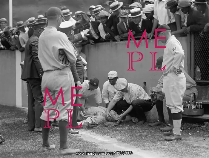 : Babe Ruth knocked unconscious, at Griffith Stadium : Babe Ruth knocked unconscious, at Griffith Stadium