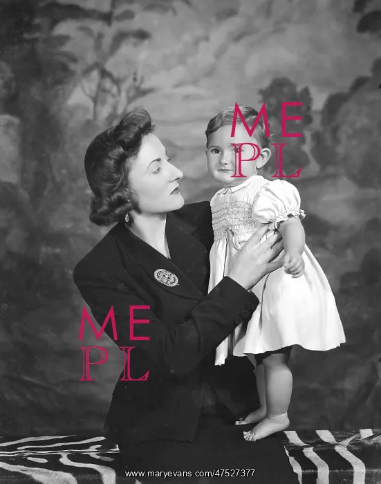  : Baby Jane Wilkinson with Mrs Wilkinson