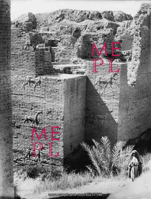 : Babylon, The Ishtar Gate, Iraq, circa 1932. ? : Babylon, The Ishtar Gate, Iraq, circa 1932. ?