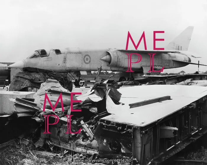 : BAC TSR-2. Bac TSR-2 Supersonic Jet-Bomber Aircraft in the Destruction : BAC TSR-2. Bac TSR-2 Supersonic Jet-Bomber Aircraft in the Destruction