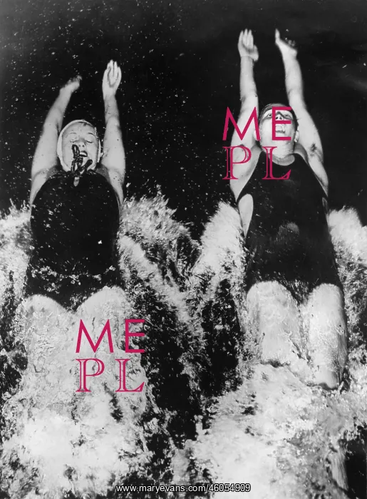 : Two backstroking world-champions : Two backstroking world-champions