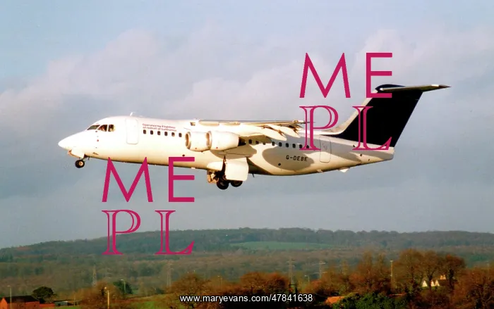 : BAe 146-200A G-DEBE : BAe 146-200A G-DEBE