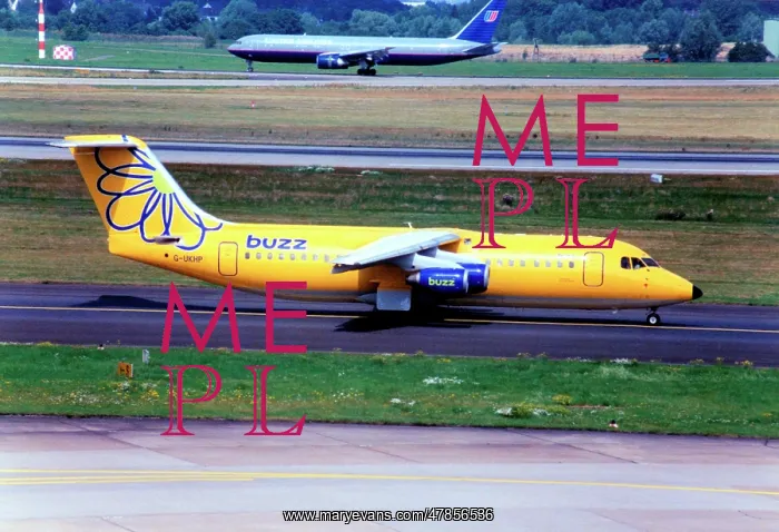 : BAe 146-300 G-UKHP : BAe 146-300 G-UKHP
