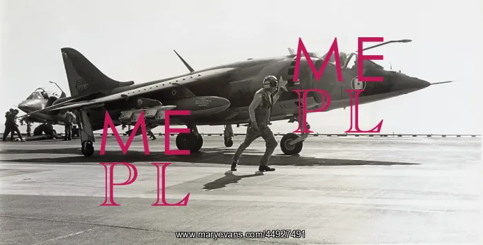 : BAE Boeing AV-8A Harrier : BAE Boeing AV-8A Harrier