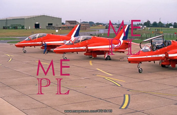 : BAe Systems Hawks line up before display XX266 : BAe Systems Hawks line up before display XX266