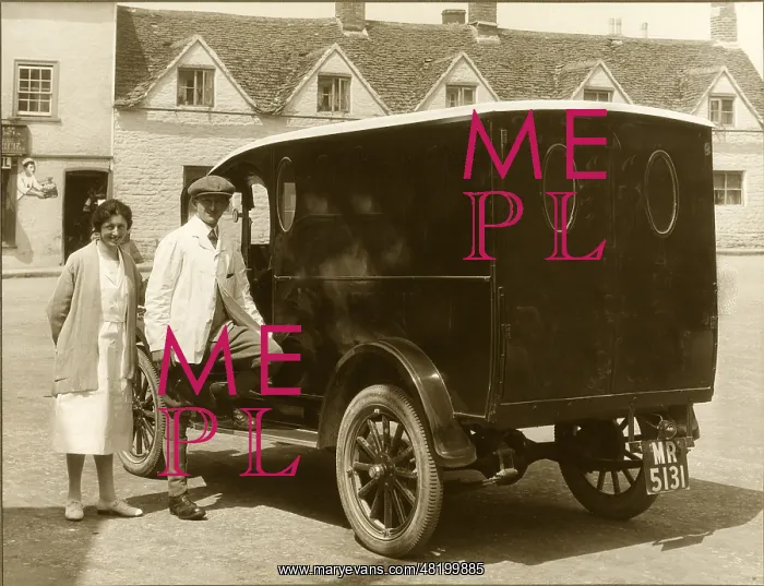 : Bakers Delivery Van 1, Malmesbury, Wilts (No livery) : Bakers Delivery Van 1, Malmesbury, Wilts (No livery)