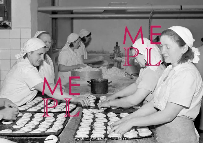  : Bakers at work