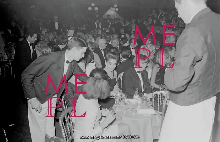 : Bal Tabarin Nightclub, Paris : Bal Tabarin Nightclub, Paris