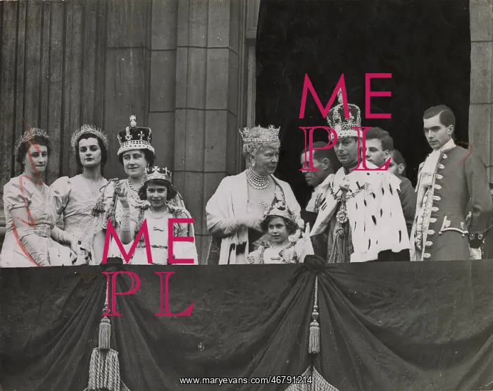 : Balcony Scene After Coronation of King George VI : Balcony Scene After Coronation of King George VI