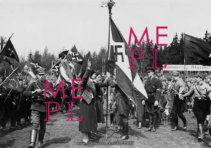 : Baldur von Schirach at a roll call of the BDM, 1933 : Baldur von Schirach at a roll call of the BDM, 1933