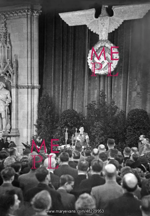 : Baldur von Schirach during a speech, Vienna 1941 : Baldur von Schirach during a speech, Vienna 1941
