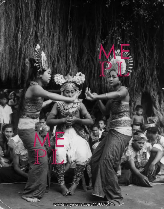 : BALI DANCING GIRLS : BALI DANCING GIRLS