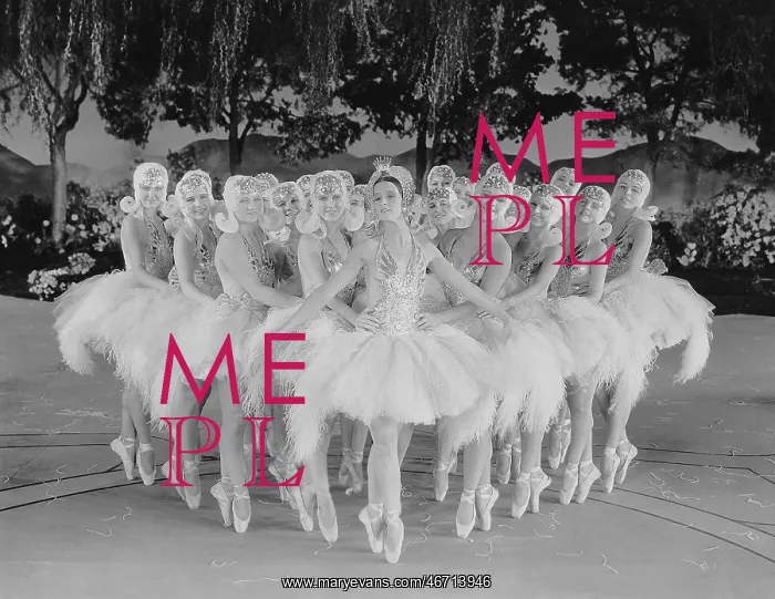 : BALLERINAS : BALLERINAS