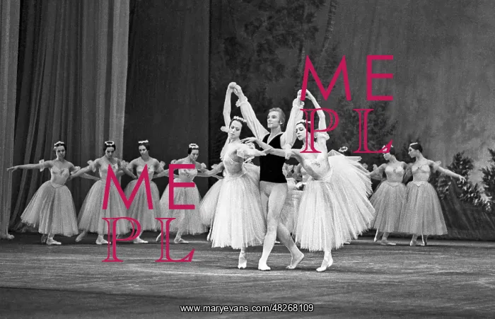 : Ballet Chopiniana, 1976 : Ballet Chopiniana, 1976